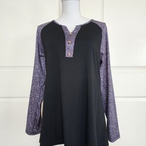 Women's Black and Purple Long Sleeve Top